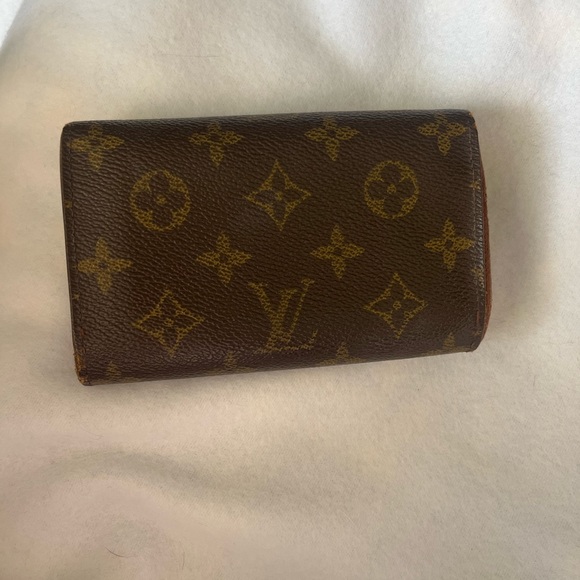 Louis Vuitton Tri fold wallet with zipper and button closure. Vintage, authentic - Picture 3 of 7